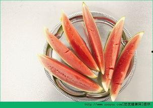 坐月子吃小瓜,小瓜助力产后恢复，营养美味两不误