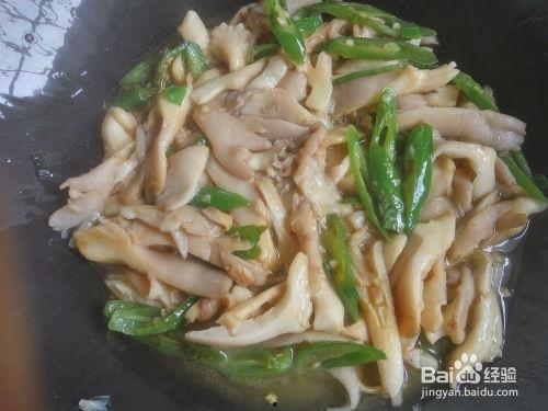 角瓜可以炒平菇么吃吗,营养美味的家常菜式