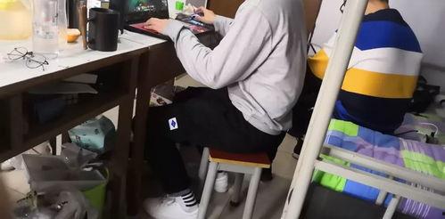 带你吃瓜 奇葩宿舍,揭秘大学生活中的欢乐与奇遇